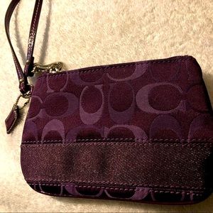 Wristlet